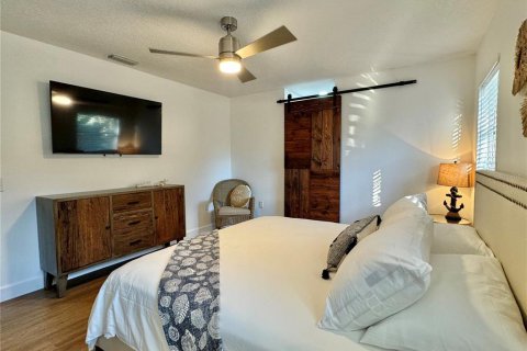 Villa ou maison à louer à Bradenton, Floride: 3 chambres, 179.95 m2 № 2258653 - photo 10