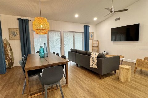 Villa ou maison à louer à Bradenton, Floride: 3 chambres, 179.95 m2 № 2258653 - photo 23