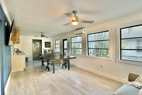 Villa ou maison à louer à Bradenton, Floride: 3 chambres, 179.95 m2 № 2258653 - photo 24