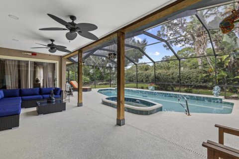 House in Port St. Lucie, Florida 4 bedrooms, 232.35 sq.m. № 2083051 - photo 8
