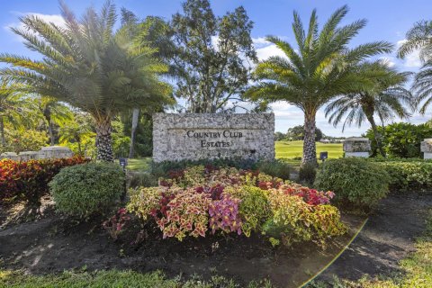 House in Port St. Lucie, Florida 4 bedrooms, 232.35 sq.m. № 2083051 - photo 19