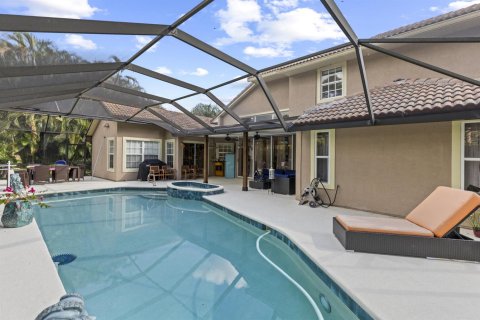 House in Port St. Lucie, Florida 4 bedrooms, 232.35 sq.m. № 2083051 - photo 25