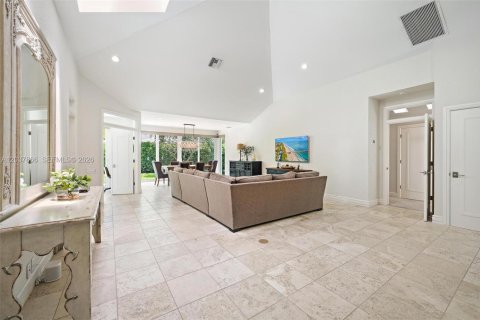House in Jupiter, Florida 2 bedrooms, 175.21 sq.m. № 2155038 - photo 9