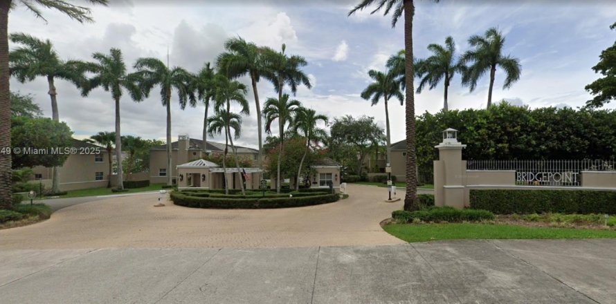 Touwnhouse à Miami, Floride 3 chambres, 197.7 m2 № 1818385
