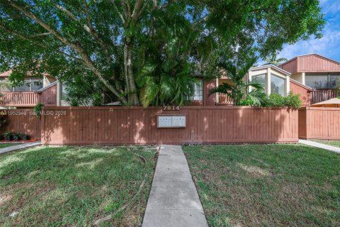 Condo in Miami, Florida, 3 bedrooms  № 2173528 - photo 4