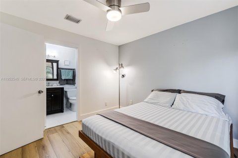 Condo in Miami, Florida, 3 bedrooms  № 2173528 - photo 11