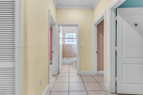Купить виллу или дом в Майами, Флорида 4 спальни, 283.72м2, № 2088480 - фото 20