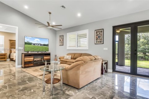 Casa en venta en Jupiter, Florida, 5 dormitorios, 256.97 m2 № 1992168 - foto 9
