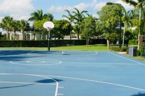 Touwnhouse à louer à Doral, Floride: 4 chambres, 196.77 m2 № 1897629 - photo 16