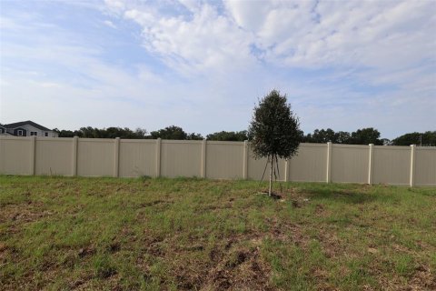 House in Apopka, Florida 4 bedrooms, 256.69 sq.m. № 2092733 - photo 17