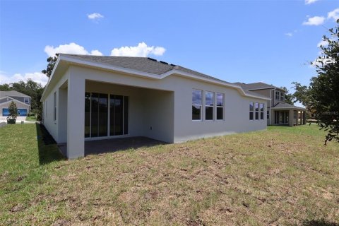 House in Apopka, Florida 4 bedrooms, 256.69 sq.m. № 2092733 - photo 16