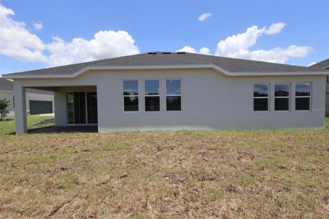 House in Apopka, Florida 4 bedrooms, 256.69 sq.m. № 2092733 - photo 15