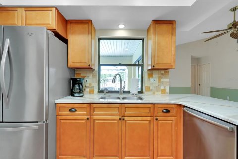 Villa ou maison à vendre à Port Charlotte, Floride: 3 chambres, 157.93 m2 № 1799813 - photo 25