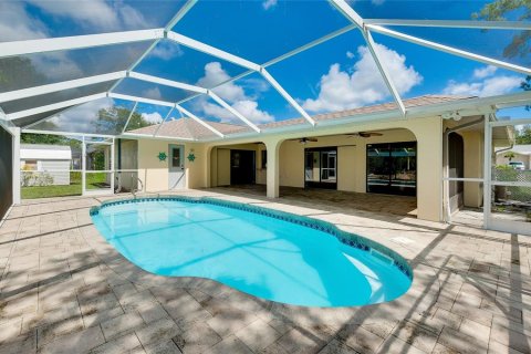 Villa ou maison à vendre à Port Charlotte, Floride: 3 chambres, 157.93 m2 № 1799813 - photo 15