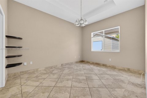 Villa ou maison à vendre à Cutler Bay, Floride: 3 chambres, 162.49 m2 № 2049360 - photo 29