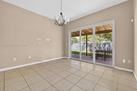 Villa ou maison à vendre à Cutler Bay, Floride: 3 chambres, 162.49 m2 № 2049360 - photo 27