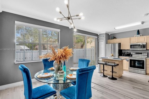 Adosado en venta en Sunrise, Florida, 4 dormitorios, 171.68 m2 № 1963527 - foto 20