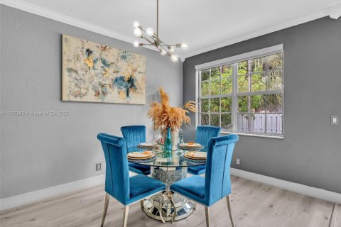 Adosado en venta en Sunrise, Florida, 4 dormitorios, 171.68 m2 № 1963527 - foto 19