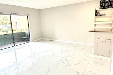 Снять в аренду квартиру в Хайалиа, Флорида 2 спальни, 99.41м2, № 2003801 - фото 23