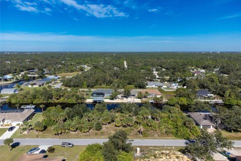 Land in Port Charlotte, Florida № 885557 - photo 3