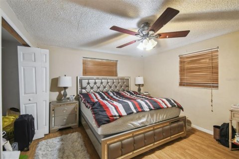 House in New Port Richey, Florida 2 bedrooms, 99.68 sq.m. № 1819548 - photo 3