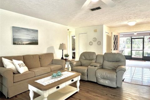 House in Lake Placid, Florida 2 bedrooms, 157 sq.m. № 1565010 - photo 6