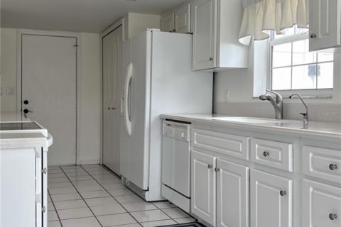 House in Lake Placid, Florida 2 bedrooms, 157 sq.m. № 1565010 - photo 10
