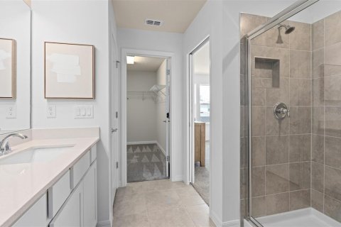 Townhouse in Clermont, Florida 4 bedrooms, 171.59 sq.m. № 2219238 - photo 21
