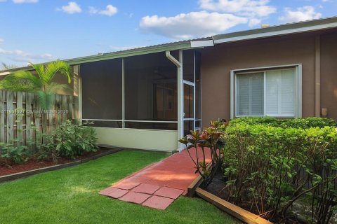 Casa en venta en Tamarac, Florida, 2 dormitorios, 146.79 m2 № 1957318 - foto 21