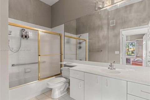 Casa en venta en Tamarac, Florida, 2 dormitorios, 146.79 m2 № 1957318 - foto 12