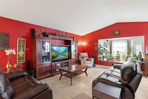 House in Miami, Florida 3 bedrooms, 127.18 sq.m. № 2046867 - photo 5