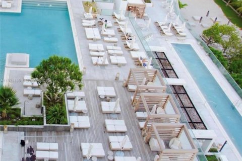 Снять в аренду кондоминиум в Майами-Бич, Флорида 1 спальня, 81.75м2, № 1987239 - фото 8