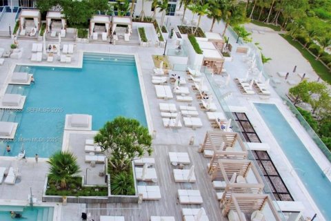 Снять в аренду кондоминиум в Майами-Бич, Флорида 1 спальня, 81.75м2, № 1987239 - фото 7