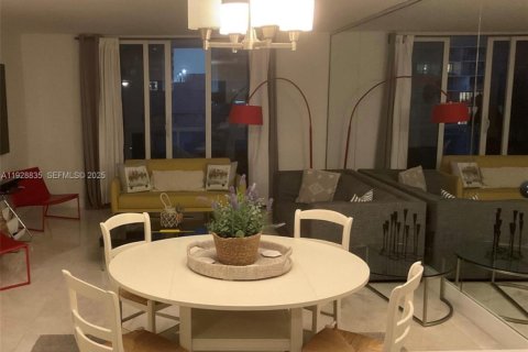 Снять в аренду кондоминиум в Майами-Бич, Флорида 1 спальня, 81.75м2, № 1987239 - фото 16