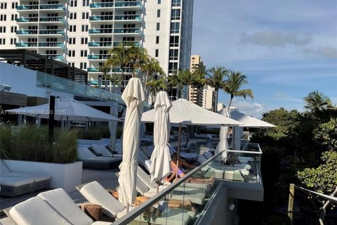 Снять в аренду кондоминиум в Майами-Бич, Флорида 1 спальня, 81.75м2, № 1987239 - фото 11