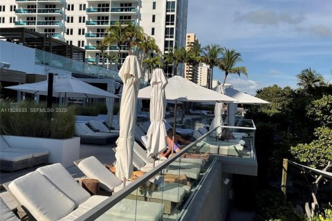 Снять в аренду кондоминиум в Майами-Бич, Флорида 1 спальня, 81.75м2, № 1987239 - фото 5