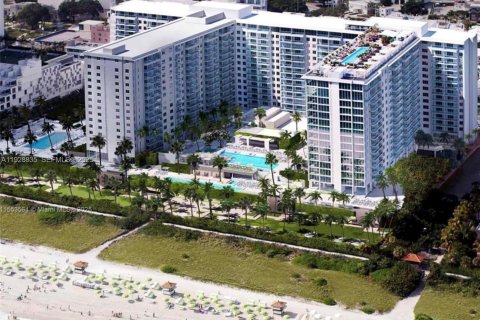 Снять в аренду кондоминиум в Майами-Бич, Флорида 1 спальня, 81.75м2, № 1987239 - фото 6