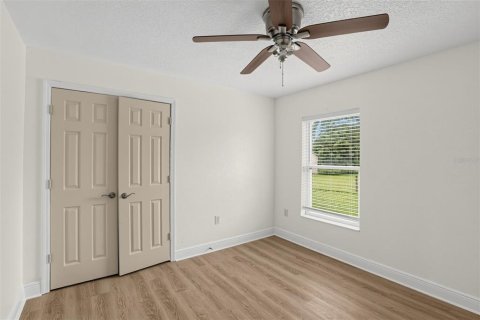 Villa ou maison à vendre à Mount Dora, Floride: 4 chambres, 171.31 m2 № 2408145 - photo 16