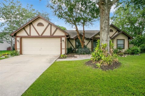 House in Oviedo, Florida 3 bedrooms, 172.71 sq.m. № 1871021 - photo 1