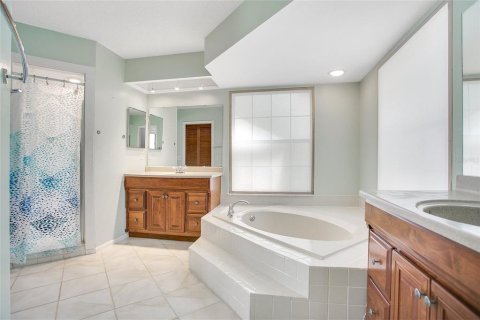 House in Oviedo, Florida 3 bedrooms, 172.71 sq.m. № 1871021 - photo 18