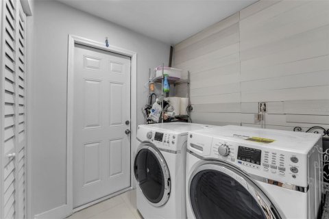 Купить таунхаус в Майами, Флорида 3 комнаты, 157.56м2, № 2210148 - фото 26