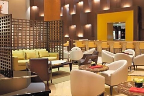 Купить кондоминиум в Санни-Айлс-Бич, Флорида 61.69м2, № 2027834 - фото 8