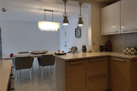 Copropriété à vendre à Key Biscayne, Floride: 2 chambres, 121.79 m2 № 1781440 - photo 6