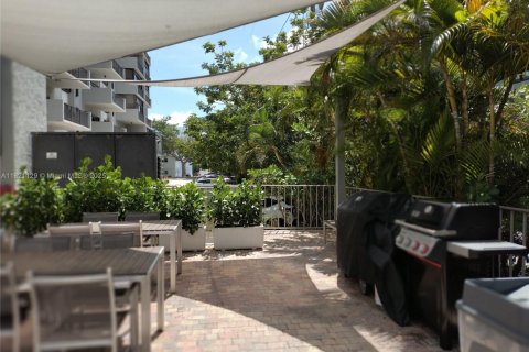 Copropriété à vendre à Key Biscayne, Floride: 2 chambres, 121.79 m2 № 1781440 - photo 25