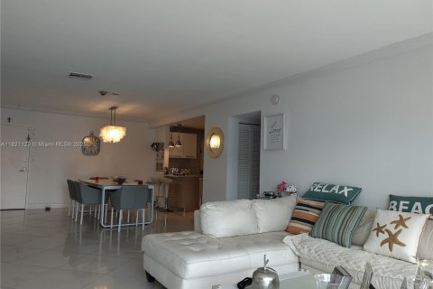 Copropriété à vendre à Key Biscayne, Floride: 2 chambres, 121.79 m2 № 1781440 - photo 8