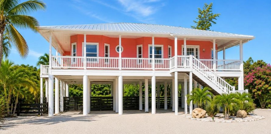Villa ou maison à Placida, Floride 3 chambres, 142.7 m2 № 2277047