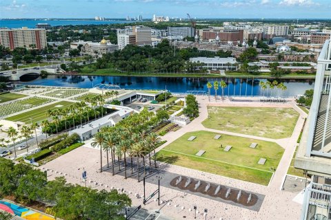 Condominio en alquiler en Tampa, Florida, 1 dormitorio, 78.6 m2 № 2321733 - foto 2