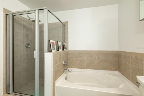 Condominio en alquiler en Tampa, Florida, 1 dormitorio, 78.6 m2 № 2321733 - foto 17