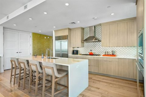 Condo in Tampa, Florida, 3 bedrooms  № 2376589 - photo 22