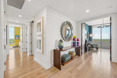 Condo in Tampa, Florida, 3 bedrooms  № 2376589 - photo 5